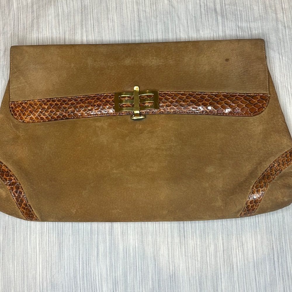 Vintage BAGS BY SUPREME 1980’s clutch “suede like” with shoulder chain